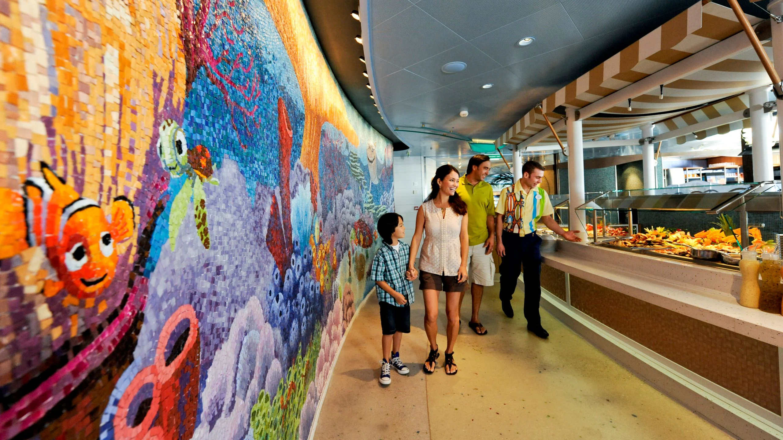 Interior del Disney Treasure